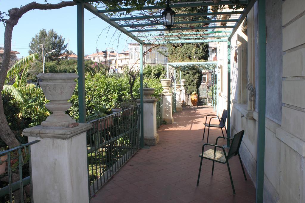 Villa Manasse Aci Castello Quarto foto